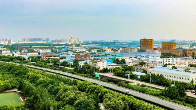 只争朝夕加油干,为奋进"十四五"开好局起好步