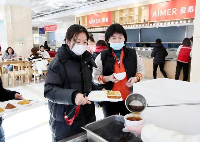 快进键",位于马坡镇的北京华美丽服饰